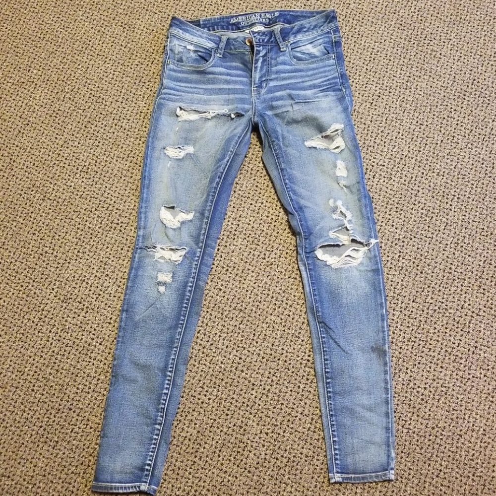 Ripped jeans